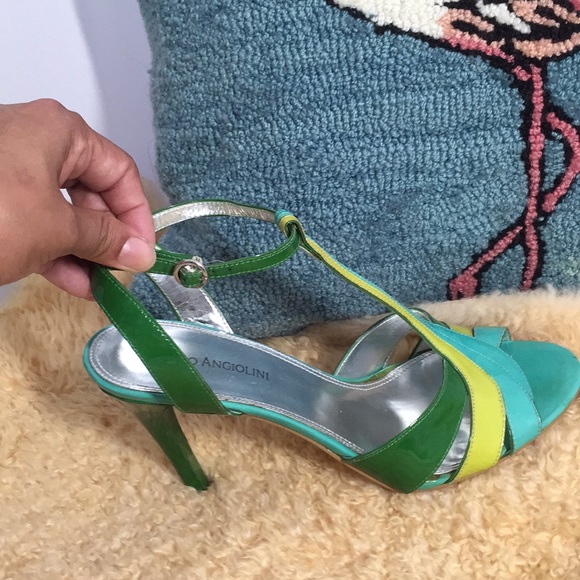 Ankle strap high heeled sandals - Picture 2 of 4